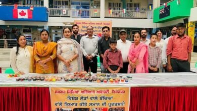 ਦਿਵਿਆਂਗ ਵਿਦਿਆਰਥੀਆਂ ਵੱਲੋਂ ਤਿਆਰ ਦੀਵਿਆਂ ਦੀ ਦਾਸ ਐਂਡ ਬਰਾਊਨ ਸਕੂਲ ਦੇ ਵਿਹੜੇ ਲਗਾਈ ਗਈ ਪ੍ਰਦਰਸ਼ਨੀ ਦਿਵਿਆਂਗ ਵਿਦਿਆਰਥੀਆਂ ਵੱਲੋਂ ਤਿਆਰ ਦੀਵਿਆਂ ਦੀ ਦਾਸ ਐਂਡ ਬਰਾਊਨ ਸਕੂਲ ਦੇ ਵਿਹੜੇ ਲਗਾਈ ਗਈ ਪ੍ਰਦਰਸ਼ਨੀ