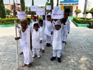 विवेकानंद वर्ल्ड स्कूल के विद्यार्थियों ने 156वीं गाँधी जयंती के अवसर पर दी मूल्यों की जीवंत सीख विवेकानंद वर्ल्ड स्कूल के विद्यार्थियों ने 156वीं गाँधी जयंती के अवसर पर दी मूल्यों की जीवंत सीख