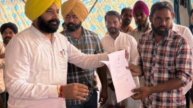 ਵਿਧਾਇਕ ਫੌਜਾ ਸਿੰਘ ਸਰਾਰੀ ਨੇ ਹੜ੍ਹ ਪ੍ਰਭਾਵਿਤ ਪਰਿਵਾਰਾਂ ਨੂੰ 1 ਕਰੋੜ 6 ਲੱਖ ਰੁਪਏ ਮੁਆਵਜ਼ੇ ਦੀ ਰਾਸ਼ੀ ਦੇ ਪ੍ਰਵਾਨਗੀ ਪੱਤਰ ਸੌਂਪੇ