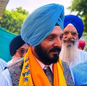 ਸੁਖਪਾਲ ਸਿੰਘ ਨੰਨੂ ਤਰਨਤਾਰਨ ਰੈਲੀ ਵਿੱਚ ਸ਼੍ਰੋਮਣੀ ਅਕਾਲੀ ਦਲ ਵਿੱਚ ਸ਼ਾਮਲ ਹੋਏ ਸੁਖਪਾਲ ਸਿੰਘ ਨੰਨੂ ਤਰਨਤਾਰਨ ਰੈਲੀ ਵਿੱਚ ਸ਼੍ਰੋਮਣੀ ਅਕਾਲੀ ਦਲ ਵਿੱਚ ਸ਼ਾਮਲ ਹੋਏ