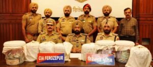 ਪਾਕਿ ਸਮਰਥਿਤ ਤਸਕਰੀ ਰੈਕੇਟ ਦਾ ਪਰਦਾਫਾਸ਼, 5 ਕਿਲੋ ਹੈਰੋਇਨ, 29 ਲੱਖ ਰੁਪਏ ਦੀ ਡਰੱਗ ਮਨੀ ਸਮੇਤ 2 ਗ੍ਰਿਫ਼ਤਾਰ ਪਾਕਿ ਸਮਰਥਿਤ ਤਸਕਰੀ ਰੈਕੇਟ ਦਾ ਪਰਦਾਫਾਸ਼, 5 ਕਿਲੋ ਹੈਰੋਇਨ, 29 ਲੱਖ ਰੁਪਏ ਦੀ ਡਰੱਗ ਮਨੀ ਸਮੇਤ 2 ਗ੍ਰਿਫ਼ਤਾਰ