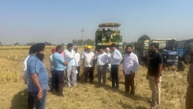 ਵਧੀਕ ਡਿਪਟੀ ਕਮਿਸ਼ਨਰ ਅਮਿਤ ਸਰੀਨ ਨੇ ਕਿਸਾਨਾਂ ਨੂੰ ਝੋਨੇ ਦੀ ਪਰਾਲੀ ਨੂੰ ਅੱਗ ਨਾ ਲਗਾਉਣ ਦੀ ਕੀਤੀ ਅਪੀਲ ਵਧੀਕ ਡਿਪਟੀ ਕਮਿਸ਼ਨਰ ਅਮਿਤ ਸਰੀਨ ਨੇ ਕਿਸਾਨਾਂ ਨੂੰ ਝੋਨੇ ਦੀ ਪਰਾਲੀ ਨੂੰ ਅੱਗ ਨਾ ਲਗਾਉਣ ਦੀ ਕੀਤੀ ਅਪੀਲ