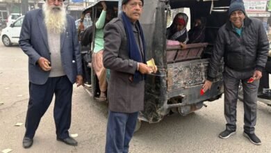 ਐਨਜੀਓ ਕੋਆਰਡੀਨੇਸ਼ਨ ਸੋਸਾਇਟੀ ਨੇ ਧੁੰਦ ਨਾਲ ਸਬੰਧਤ ਸੜਕ ਹਾਦਸਿਆਂ ਨੂੰ ਰੋਕਣ ਲਈ ਰਿਫਲੈਕਟਿਵ ਸਟਿੱਕਰ ਲਗਾਏ