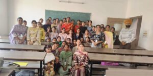 देव समाज कॉलेज फॉर वूमेन, फिरोजपुर में इंटर-कॉलेज लेख ,वं स्लोÛन प्रतियोÛिता का आयोजन