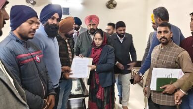 ਐੱਸ.ਐੱਸ.ਏ./ਰਮਸਾ ਦਫ਼ਤਰੀ ਕਰਮਚਾਰੀਆਂ ਵੱਲੋਂ 01/04/2018 ਤੋਂ ਰੈਗੂਲਰ ਆਰਡਰ ਜਾਰੀ ਕਰਨ ਸਬੰਧੀ ਕੈਬਨਿਟ ਮੰਤਰੀ ਬਲਜੀਤ ਕੌਰ ਨੂੰ ਯਾਦ ਪੱਤਰ