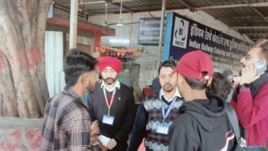 ਰੇਲਵੇ ਨੇ ਸਟੇਸ਼ਨਾਂ 'ਤੇ 'ਫੋਰਟਰੈਸ ਚੈੱਕ' ਟਿਕਟ ਮੁਹਿੰਮ ਸ਼ੁਰੂ ਕੀਤੀ; 327 ਬਿਨਾਂ ਟਿਕਟ ਯਾਤਰੀਆਂ ਤੋਂ 2.77 ਲੱਖ ਰੁਪਏ ਦੀ ਕਮਾਈ ਕੀਤੀ