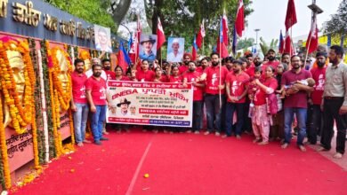 ਬਨੇਗਾ ਪ੍ਰਾਪਤੀ ਮੁਹਿੰਮ ਦੇ ਬੈਨਰ ਹੇਠ ਨੌਜਵਾਨਾਂ ਵਿਦਿਆਰਥੀਆਂ ਵੱਲੋਂ ਬਣਾਈ ਗਈ ਬਨੇਗਾ ਵਲੰਟੀਅਰ ਮਨੁੱਖੀ ਕੜੀ