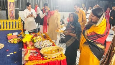 नए सैशन के आरम्भ पर डीसी मॉडल स्कूल में माता की चौंकी का आयोजन