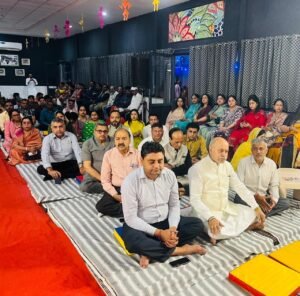 नए सैशन के आरम्भ पर डीसी मॉडल स्कूल में माता की चौंकी का आयोजन नए सैशन के आरम्भ पर डीसी मॉडल स्कूल में माता की चौंकी का आयोजन