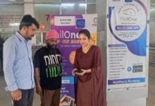 रेलवे  द्वारा ‘डिजिटल इंडिया’ अभियान के अंतर्गत प्रमुख रेलवे स्टेशनों पर रेलयात्रियों को डिजिटल सेवाओं के प्रति जागरूक किया