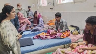 ਡਿਪਟੀ ਕਮਿਸ਼ਨਰ ਦੀਪਸ਼ਿਖਾ ਸ਼ਰਮਾ ਨੇ ਸਿਵਲ ਹਸਪਤਾਲ ਫਿਰੋਜ਼ਪੁਰ ਪਹੁੰਚ ਕੇ ਮਰੀਜ਼ਾਂ ਦਾ ਜਾਣਿਆ ਹਾਲ-ਚਾਲ