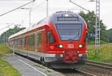 रेलवे सेवाएँ बहाल: कई ट्रेनें फिर से चलने लगीं, कुछ बदले हुए रास्तों से चल रही