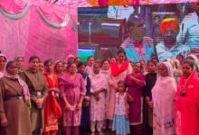 ਮਹਿਲਾਵਾਂ ਦੇ ਦਰਮਿਆਨ ਵਿਧਾਇਕਾਂ ਨੇ ਐਲਈਡੀ ਸਕਰੀਨ ਰਾਹੀਂ ਬਜਟ ਸੈਸ਼ਨ ਦਿਖਾਇਆ, ਮਹੀਨਾਵਾਰ ਸਹਾਇਤਾ ਦਾ ਸਵਾਗਤ