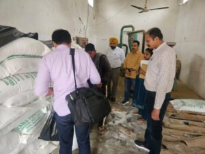 ਸਿਹਤ ਵਿਭਾਗ ਨੇ ਕੇਂਦਰੀ ਜੇਲ੍ਹ ਤੋਂ ਭੋਜਨ ਦੇ ਨਮੂਨੇ ਇਕੱਠੇ ਕੀਤੇ ਸਿਹਤ ਵਿਭਾਗ ਨੇ ਕੇਂਦਰੀ ਜੇਲ੍ਹ ਤੋਂ ਭੋਜਨ ਦੇ ਨਮੂਨੇ ਇਕੱਠੇ ਕੀਤੇ