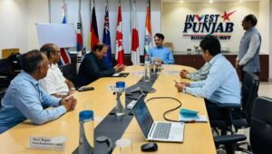 ਐੱਸ ਬੀ ਐੱਸ ਸਟੇਟ ਯੂਨੀਵਰਸਿਟੀ ਫ਼ਿਰੋਜ਼ਪੁਰ ਅਤੇ ਮਹਾਤਮਾ ਗਾਂਧੀ ਰਾਜ ਪਬਲਿਕ ਪ੍ਰਸ਼ਾਸਨ ਸੰਸਥਾ ਚੰਡੀਗੜ੍ਹ, ਪੰਜਾਬ ਵਿਚਕਾਰ (ਐੱਮ ਓ ਯੂ) ਪੱਤਰ ਤੇ ਦਸਤਖ਼ਤ