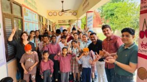 गिफ्टिंग स्माइल्स: खुशियों का कारवां प्रोजैक्ट के तहत डीसीएम ग्रुप ने समाजसेवी संस्थाओं के संयुक्त प्रयासों से बच्चों में बांटी खुशियां