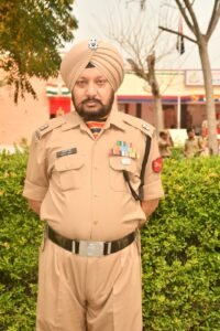 ਫਿਰੋਜ਼ਪੁਰ ਦੇ ਸਪੂਤ ਅਤੇ ਬੀ.ਐੱਸ.ਐੱਫ. ਦੇ ਦਿੱਗਜ ਅਧਿਕਾਰੀ ਡਿਪਟੀ ਕਮਾਂਡੈਂਟ ਮਨਜੀਤ ਸਿੰਘ 37 ਸਾਲਾਂ ਦੀ ਸ਼ਾਨਦਾਰ ਸੇਵਾ ਤੋਂ ਬਾਅਦ ਹੋਏ ਸੇਵਾਮੁਕਤ*