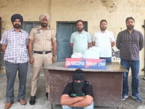 ਫਿਰੋਜ਼ਪੁਰ ਪੁਲਿਸ ਦੀ ਵੱਡੀ ਕਾਰਵਾਈ: 5 ਕਿਲੋ 566 ਗ੍ਰਾਮ ਹੈਰੋਇਨ ਸਮੇਤ ਆਰੋਪੀ ਕਾਬੂ ਫਿਰੋਜ਼ਪੁਰ ਪੁਲਿਸ ਦੀ ਵੱਡੀ ਕਾਰਵਾਈ: 5 ਕਿਲੋ 566 ਗ੍ਰਾਮ ਹੈਰੋਇਨ ਸਮੇਤ ਆਰੋਪੀ ਕਾਬੂ