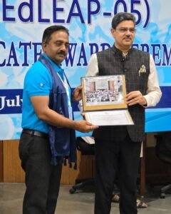 विवेकानंद वर्ल्ड स्कूल के चेयरमैन ने आई.आई.एम, कलकत्ता से प्रतिष्ठित शिक्षा नेतृत्व कार्यक्रम सफलतापूर्वक पूरा किया