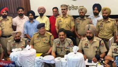 ਪੁਲਿਸ ਨੇ ਹੈਰੋਇਨ, ਆਈਸੀਈ ਡਰੱਗ ਨੈੱਟਵਰਕ ਦਾ ਪਰਦਾਫਾਸ਼ ਕੀਤਾ; ਤਿੰਨ ਨੂੰ 10.125 ਕਿਲੋਗ੍ਰਾਮ ਹੈਰੋਇਨ, 2.001 ਕਿਲੋਗ੍ਰਾਮ ਆਈਸੀਈ ਸਮੇਤ ਗ੍ਰਿਫ਼ਤਾਰ ਕੀਤਾ