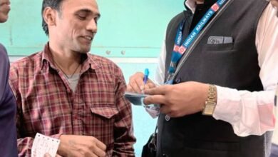 अप्रैल में 50 हज़ार से ज़्यादा बिना टिकट यात्रियों से रेलवे ने 3.75 करोड़ रुपये का राजस्व कमाया