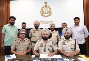 ਨੌਜਵਾਨਾਂ ਦੀ ਅਪਰਾਧ ਵਿੱਚ ਸ਼ਮੂਲੀਅਤ ਚਿੰਤਾ ਦਾ ਵਿਸ਼ਾ; ਪੁਲਿਸ ਨੇ ਖੋਹਣ ਵਾਲੇ ਗਿਰੋਹ ਦਾ ਪਰਦਾਫਾਸ਼ ਕੀਤਾ, 7 ਨੂੰ 42 ਮੋਬਾਈਲਾਂ ਨਾਲ ਗ੍ਰਿਫ਼ਤਾਰ ਕੀਤਾ