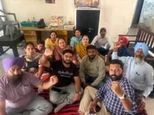 ਨਰੇਗਾ ਮੁਲਾਜ਼ਮਾਂ ਦਾ ਪੰਚਾਇਤ ਮੰਤਰੀ ਦੀ ਕੋਠੀ ਅੱਗੇ ਰੋਸ ਧਰਨਾ, 7 ਮਹੀਨਿਆਂ ਤੋਂ ਰੁਕੀ ਤਨਖਾਹਾਂ ਜਾਰੀ ਕਰਨ ਤੇ ਵਿਭਾਗ ਵਿੱਚ ਮਰਜ ਕਰਨ ਦੀ ਮੰਗ