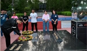 *हुसैनीवाला बॉर्डर पर कोर ऑफ सिग्नल्स ने शहीदों को दी श्रद्धांजलि, नागरिक संपर्क अभियान से युवाओं में जगाई राष्ट्रसेवा की अलख*