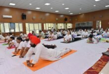 "फिरोजपुर मंडल में अंतर्राष्ट्रीय योग दिवस पर किया गया योगाभ्यास।"