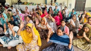 दिव्य ज्योति जागृति संस्थान के स्थानीय आश्रम में साप्ताहिक सत्संग कार्यक्रम का आयोजन किया दिव्य ज्योति जागृति संस्थान के स्थानीय आश्रम में साप्ताहिक सत्संग कार्यक्रम का आयोजन किया