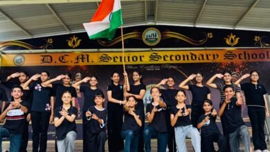 कारगिल विजय दिवस पर डीसीएम ग्रुप ऑफ स्कूल्स में शहीदों को दी श्रद्धांजलि