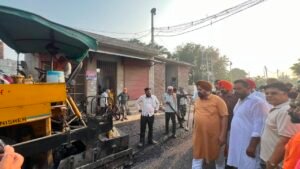 ਵਿਧਾਇਕ ਰਣਬੀਰ ਸਿੰਘ ਭੁੱਲਰ ਨੇ 1.71 ਕਰੋੜ ਰੁਪਏ ਦੀ ਲਾਗਤ ਨਾਲ ਬਣਨ ਵਾਲੀਆਂ ਦੋ ਸੜਕਾਂ ਦੇ ਨਿਰਮਾਣ ਕਾਰਜ ਸ਼ੁਰੂ ਕਰਵਾਏ