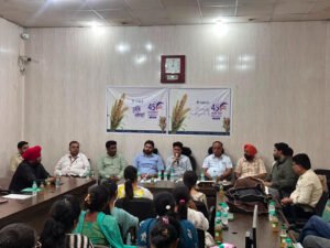 ਨਾਬਾਰਡ ਦੇ 45ਵੇਂ ਸਥਾਪਨਾ ਦਿਵਸ ਮੌਕੇ ਵਿਸ਼ੇਸ਼ ਸਮਾਰੋਹ ਆਯੋਜਿਤ* - - ਮਜ਼ਬੂਤ ਐੱਫ.ਪੀ.ਓਜ਼ ਅਤੇ ਟਿਕਾਊ ਖੇਤੀ ਨੂੰ ਉਤਸ਼ਾਹਿਤ ਕਰਨ ਦਾ ਦਿੱਤਾ ਸੱਦਾ ਨਾਬਾਰਡ ਦੇ 45ਵੇਂ ਸਥਾਪਨਾ ਦਿਵਸ ਮੌਕੇ ਵਿਸ਼ੇਸ਼ ਸਮਾਰੋਹ ਆਯੋਜਿਤ* - - ਮਜ਼ਬੂਤ ਐੱਫ.ਪੀ.ਓਜ਼ ਅਤੇ ਟਿਕਾਊ ਖੇਤੀ ਨੂੰ ਉਤਸ਼ਾਹਿਤ ਕਰਨ ਦਾ ਦਿੱਤਾ ਸੱਦਾ