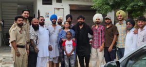 ਫਿਰੋਜ਼ਪੁਰ ਦੇ ਨੌਜਵਾਨ ਦਾਨਿਸ਼ ਜੋਸ਼ੀ ਨੇ ਨਿਆਂ ਅਤੇ ਸਮਾਜਿਕ ਮੁੱਦਿਆਂ ਨੂੰ ਉਜਾਗਰ ਕਰਨ ਵਾਲੀ ਪੰਜਾਬੀ ਵੈੱਬ ਸੀਰੀਜ਼ 'ਵਿਲੀਅਨ ਕੌਨ' ਦਾ ਉਦਘਾਟਨ ਕੀਤਾ ਫਿਰੋਜ਼ਪੁਰ ਦੇ ਨੌਜਵਾਨ ਦਾਨਿਸ਼ ਜੋਸ਼ੀ ਨੇ ਨਿਆਂ ਅਤੇ ਸਮਾਜਿਕ ਮੁੱਦਿਆਂ ਨੂੰ ਉਜਾਗਰ ਕਰਨ ਵਾਲੀ ਪੰਜਾਬੀ ਵੈੱਬ ਸੀਰੀਜ਼ 'ਵਿਲੀਅਨ ਕੌਨ' ਦਾ ਉਦਘਾਟਨ ਕੀਤਾ