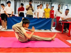 योग चैम्पियनशिप में 80 से अधिक खिलाडय़िों ने दिखाया दम, विजेताओं ने बिखेरा प्रतिभा का जलवा योग चैम्पियनशिप में 80 से अधिक खिलाडय़िों ने दिखाया दम, विजेताओं ने बिखेरा प्रतिभा का जलवा