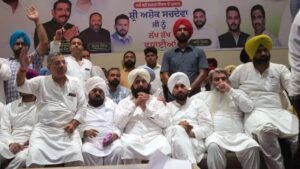 ਅਸ਼ੋਕ ਸਚਦੇਵਾ ਨੇ ਪੰਜਾਬ ਦੇ ਸਾਬਕਾ ਮੁੱਖ ਮੰਤਰੀ ਚੰਨੀ ਦੀ ਮੌਜੂਦਗੀ ਵਿੱਚ ਫਿਰੋਜ਼ਪੁਰ ਨਗਰ ਨਿਗਮ ਦੇ ਪ੍ਰਧਾਨ ਵਜੋਂ ਅਹੁਦਾ ਸੰਭਾਲਿਆ