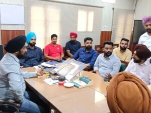 ਪਰਾਲੀ ਸਾੜਨ ਦੀ ਰੋਕਥਾਮ ਲਈ ਮੁੱਖ ਖੇਤੀਬਾੜੀ ਅਫ਼ਸਰ ਵੱਲੋਂ ਪੈਲੇਟ ਪਲਾਂਟਾਂ, ਬਾਇਓਮਾਸ ਪਲਾਂਟਾਂ ਦੇ ਨੁਮਾਇੰਦਿਆਂ, ਬੇਲਰ ਮਾਲਕਾਂ ਨਾਲ ਮੀਟਿੰਗ