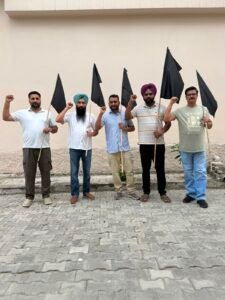 15 ਅਗਸਤ ਨੂੰ ਫ਼ਿਰੋਜ਼ਪੁਰ ’ਚ ਪੰਜਾਬ ਸਰਕਾਰ ਨੂੰ ਮਿਲੇਗਾ ਕਾਲੀਆਂ ਝੰਡੀਆਂ ਦਾ ਜਵਾਬ -  ਕੰਪਿਊਟਰ ਅਧਿਆਪਕਾਂ ਨੇ ਸੰਘਰਸ਼ ਦਾ ਮੈਦਾਨ ਭਖਾਇਆ 