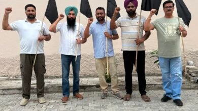 15 ਅਗਸਤ ਨੂੰ ਫ਼ਿਰੋਜ਼ਪੁਰ ’ਚ ਪੰਜਾਬ ਸਰਕਾਰ ਨੂੰ ਮਿਲੇਗਾ ਕਾਲੀਆਂ ਝੰਡੀਆਂ ਦਾ ਜਵਾਬ -  ਕੰਪਿਊਟਰ ਅਧਿਆਪਕਾਂ ਨੇ ਸੰਘਰਸ਼ ਦਾ ਮੈਦਾਨ ਭਖਾਇਆ 