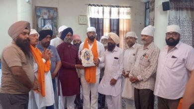 ਸਮਾਜ ਸੇਵੀ ਚੰਦਨ ਚੰਦੂ ਗੁਰਦੁਆਰਾ ਭਾਈ ਮਰਦਾਨਾ ਯਾਦਗਾਰੀ ਹਾਲ ਵਿਖੇ ਨਤਮਸਤਕ ਹੋਏ