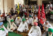 ਕਾਰਪੋਰੇਟੋ ਖੇਤੀ ਛੱਡੋ ਅਤੇ ਅਮਰੀਕਾ ਟਰੇਡ ਡੀਲ ਰੱਦ ਕਰਨ ਦੀ ਮੰਗ ਲਈ ਸੰਯੁਕਤ ਕਿਸਾਨ ਮੋਰਚੇ ਵੱਲੋਂ ਐੱਸ ਡੀ ਐੱਮ ਦਫਤਰ ਅੱਗੇ ਕੀਤਾ ਪ੍ਰਦਰਸ਼ਨ,