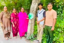 *रक्षा बंधन के अवसर पर वृक्षों को राखी बांधकर पर्यावरण बचाने का संदेश*