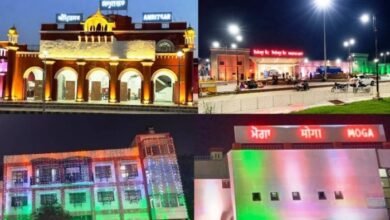 80वें स्वतंत्रता दिवस से पहले फिरोजपुर रेल मंडल के स्टेशन तिरंगे की रोशनी से जगमगाए