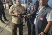 टिकट चेकिंग स्टाफ ने यात्री का खोया बैग लौटाकर पेश की ईमानदारी की मिसाल