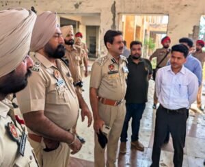ਯੁੱਧ ਨਸ਼ਿਆਂ ਵਿਰੁੱਧ ਮੁਹਿੰਮ ਤਹਿਤ ਡੀਆਈਜੀ, ਐਸਐਸਪੀ ਅਤੇ ਏਡੀਸੀ ਵਿਕਾਸ ਵੱਲੋਂ ਵੱਖ-ਵੱਖ ਹੌਟਸਪੌਟ ਇਲਾਕਿਆਂ ਦਾ ਦੌਰਾ