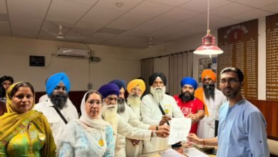 ਤਹਿਸੀਲਾਂ ਵਿੱਚ ਅਧਿਕਾਰੀਆਂ ਦੀ ਡਿਊਟੀ ਪੱਕੇ ਤੌਰ ’ਤੇ ਲਗਾਉਣ ਦੀ ਮੰਗ, ਡਿਪਟੀ ਕਮਿਸ਼ਨਰ ਨੂੰ ਸੌਂਪਿਆ ਮੰਗ ਪੱਤਰ